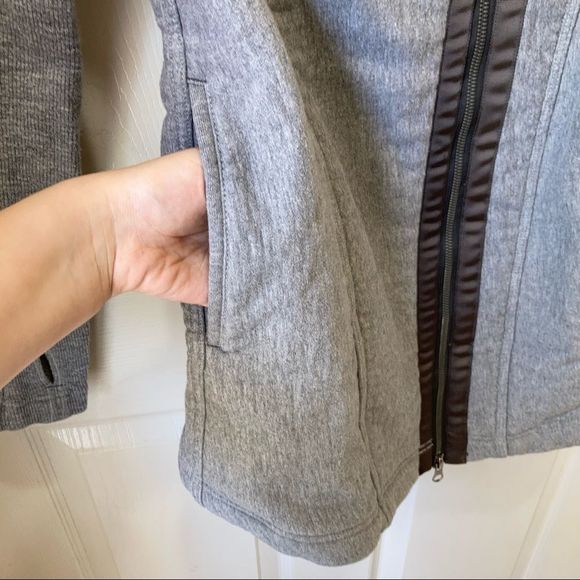 LULULEMON Virasana Blanket Wrap Jacket Coat Size 2 - Picture 7 of 10